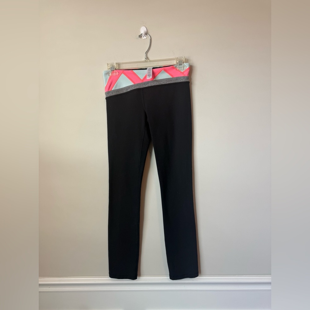 Ivivva Kids Leggings with Pink and Black / reversible size 12